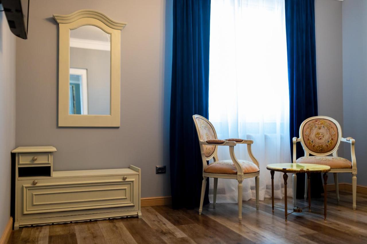 The Corner House Apartment Hunedoara Bagian luar foto