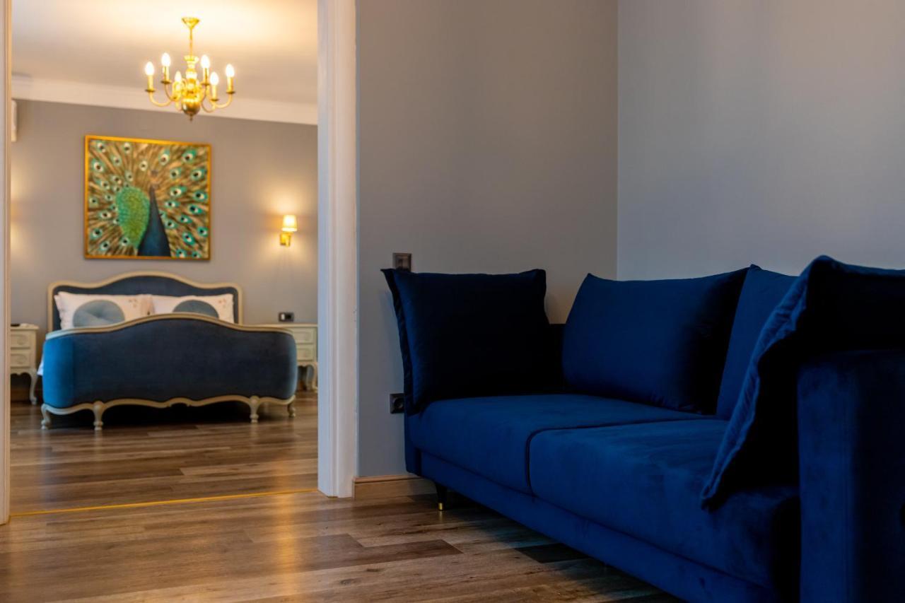 The Corner House Apartment Hunedoara Bagian luar foto