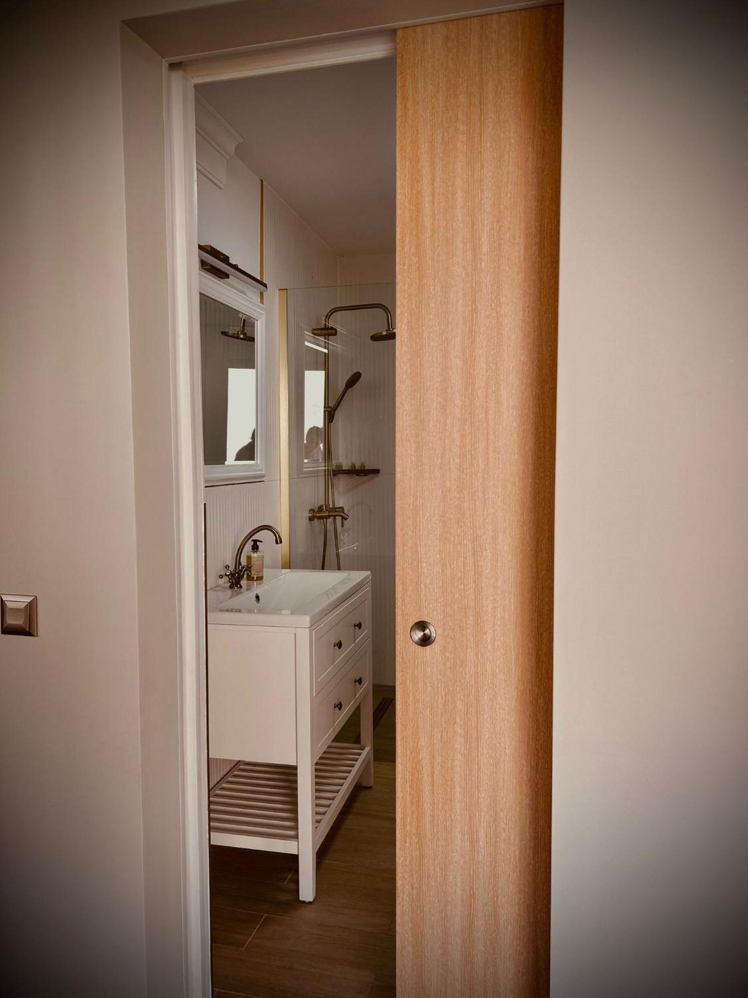 The Corner House Apartment Hunedoara Bagian luar foto